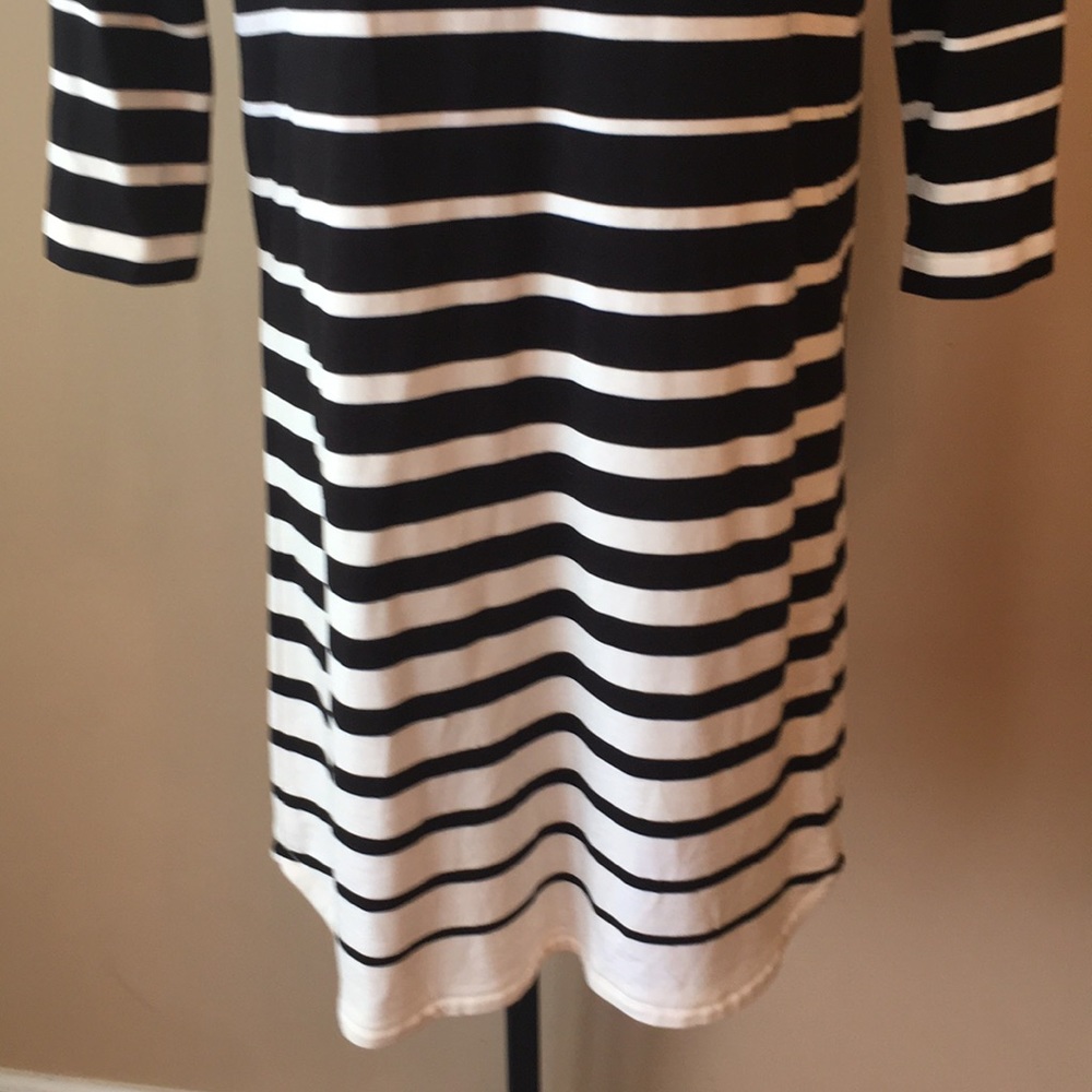 Black/White Knit quarter length sleeves - Picture 5 of 8